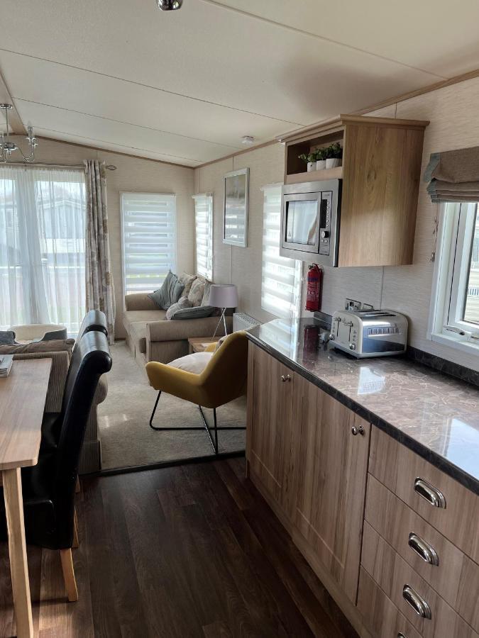 Norfolk Caravan Staycation Pet Friendly Belton with Browston Exterior foto