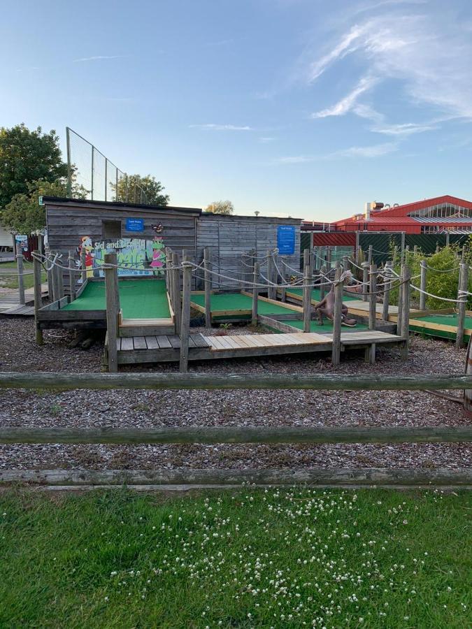 Norfolk Caravan Staycation Pet Friendly Belton with Browston Exterior foto